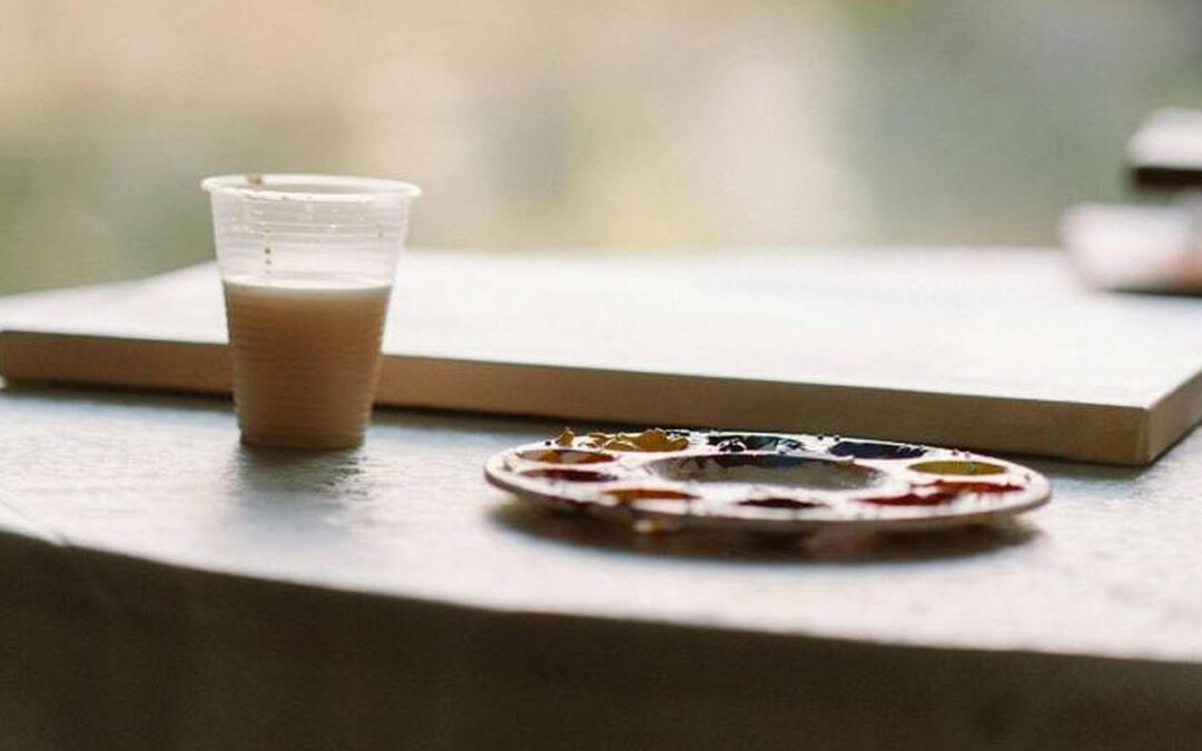 Dlaczego artyści wybierają len? Niezawodność podobrazia lnianego w twojej sztuce